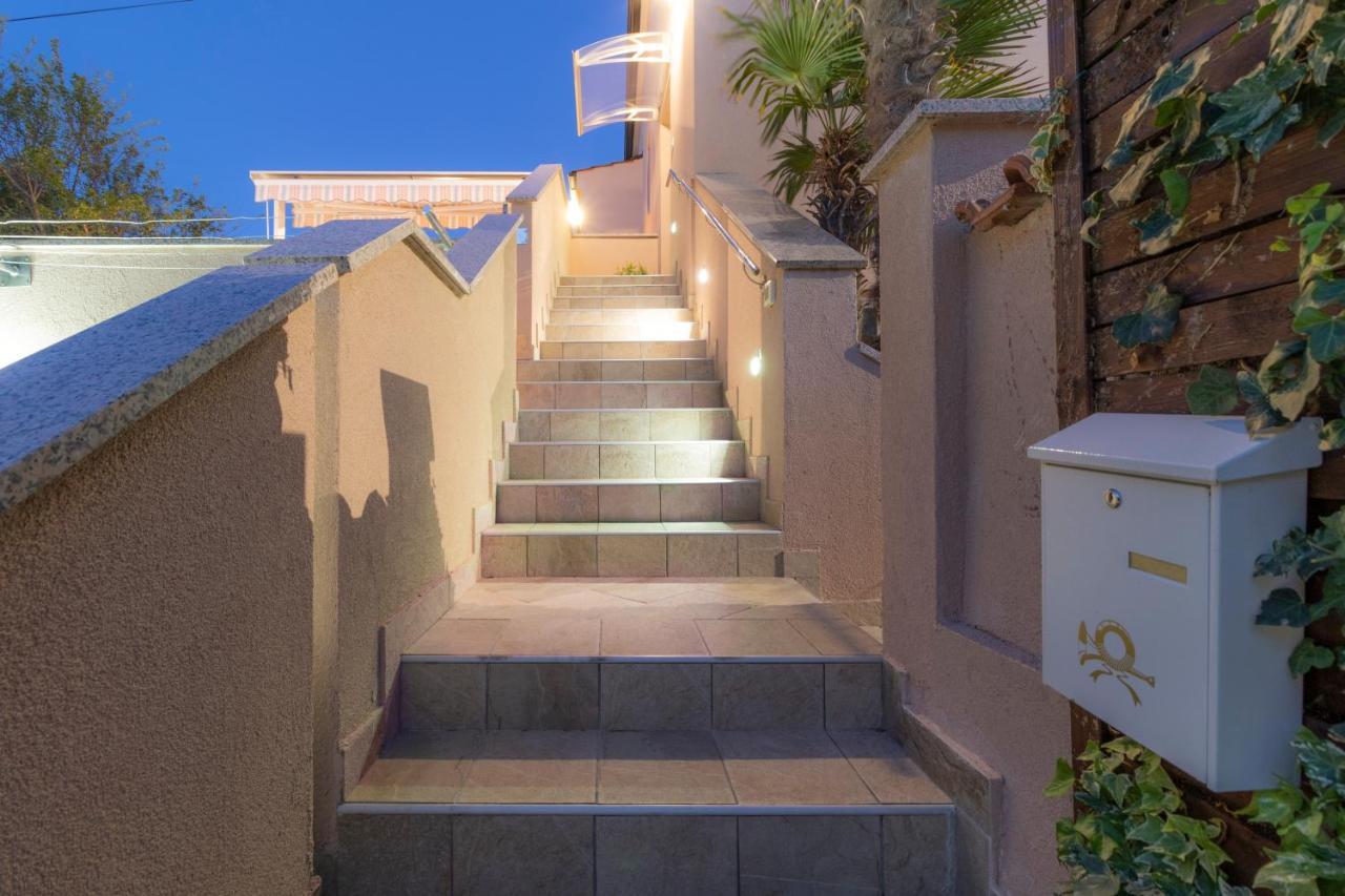Apartments Punat Downtown Exterior photo