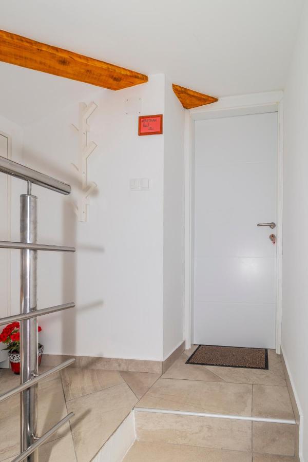Apartments Punat Downtown Exterior photo