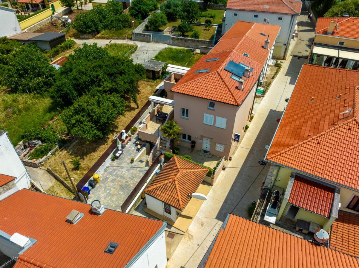 Apartments Punat Downtown Exterior photo
